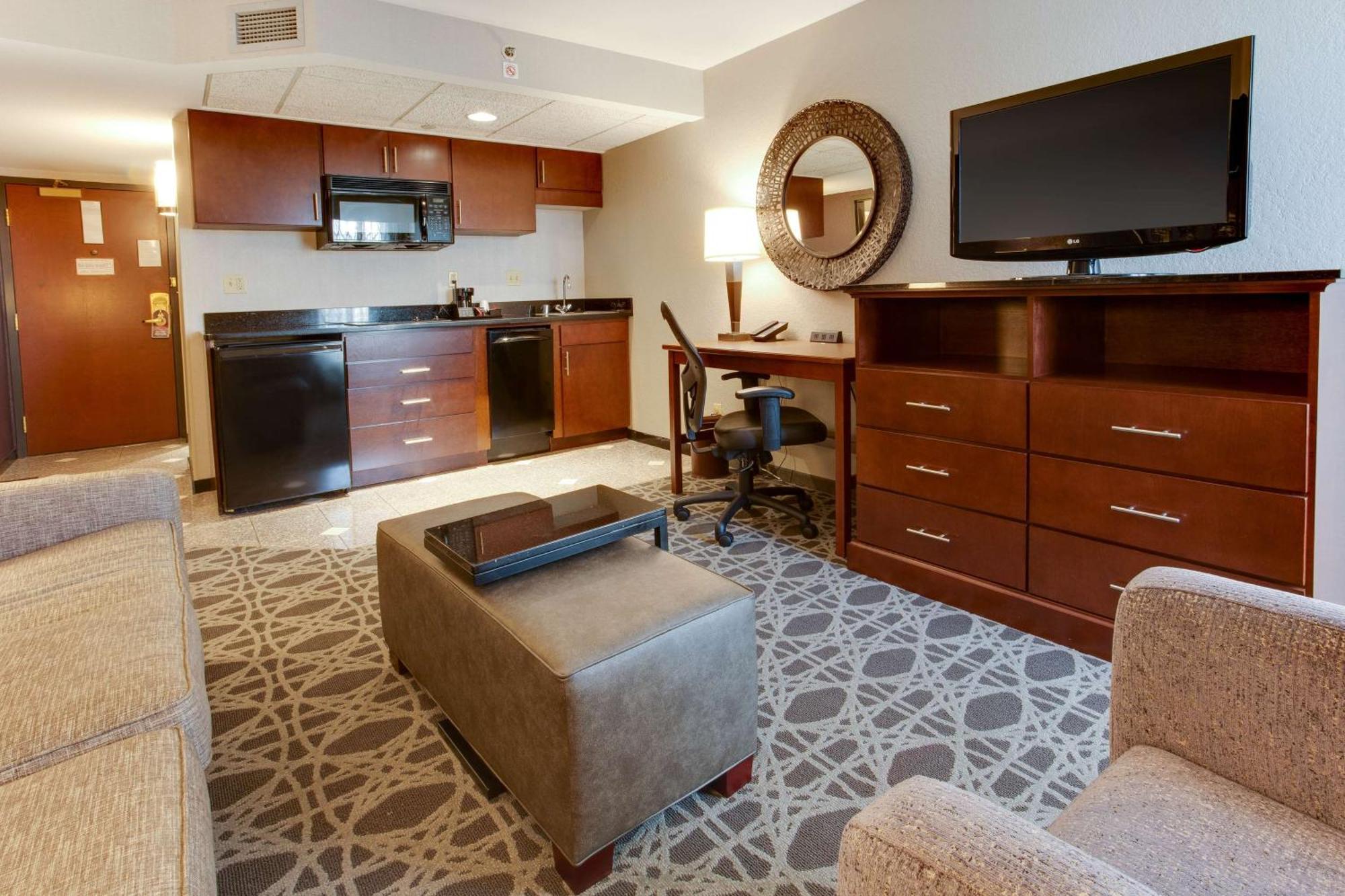 Drury Inn & Suites Louisville East Exteriér fotografie