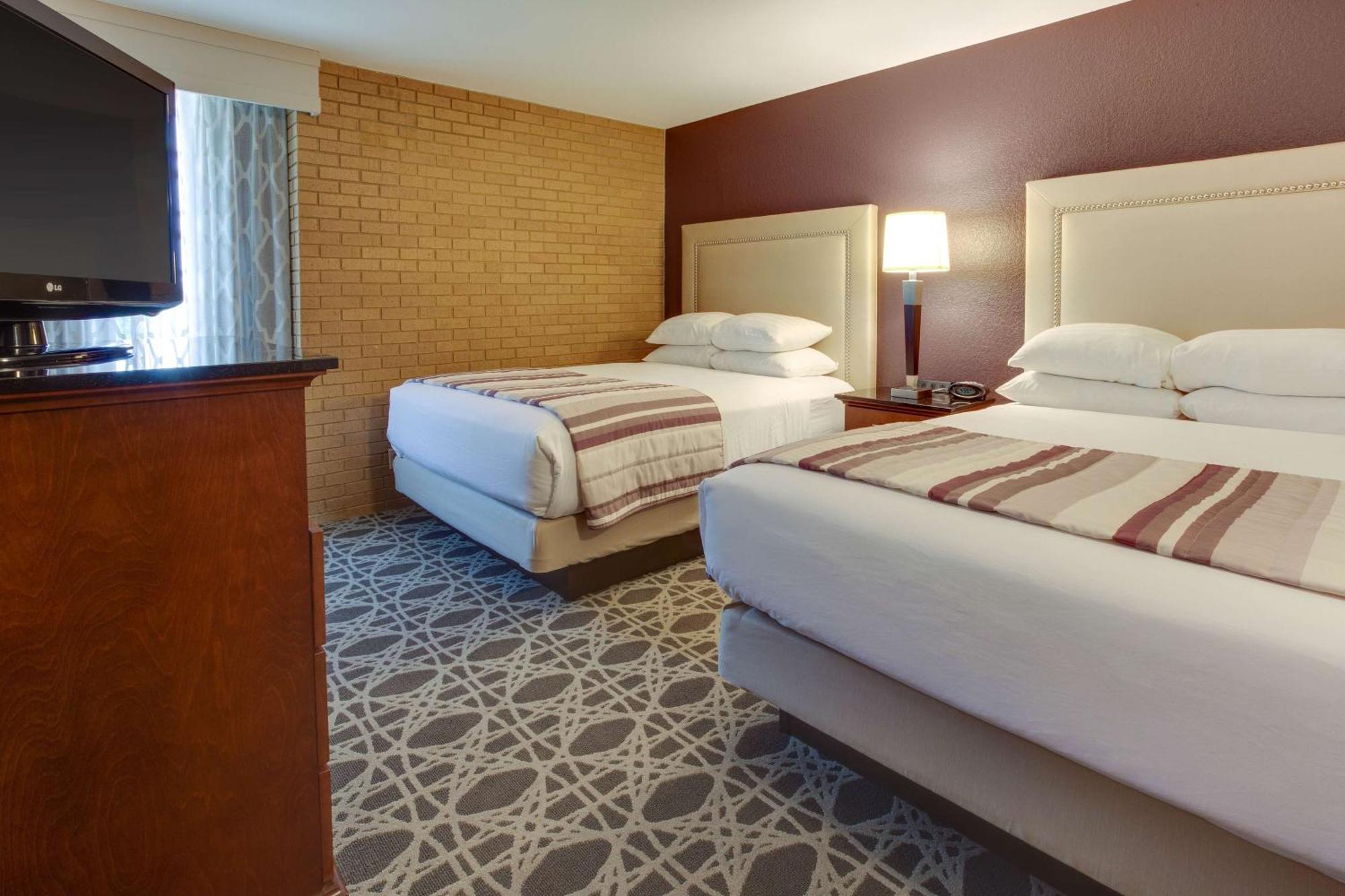 Drury Inn & Suites Louisville East Exteriér fotografie