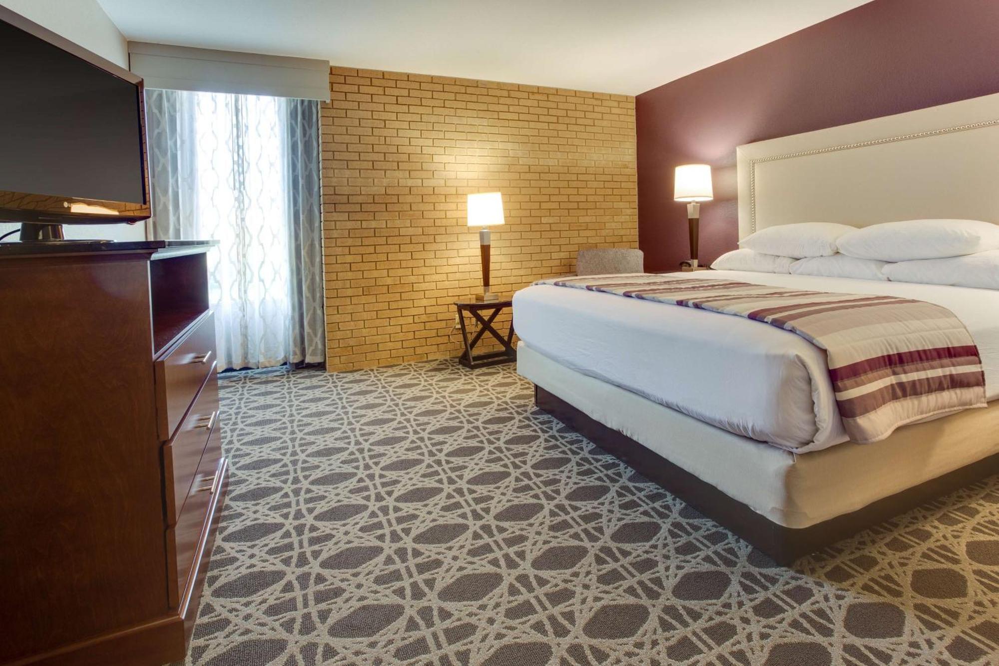 Drury Inn & Suites Louisville East Exteriér fotografie